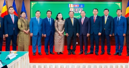 កិច្ចប្រជុំពិភាក្សាការងារ រវាងគណៈកម្មាធិការអប់រំ យុវជន កីឡា វប្បធម៌ សាសនា វិចិត្រសិល្បៈ និងទេសចរណ៍ នៃរដ្ឋសភា ជាមួយក្រសួងទេសចរណ៍
