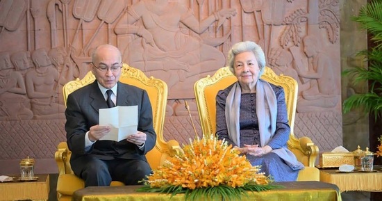 Their Majesties the King and Queen Mother to Travel to China for Routine Medical Checkup