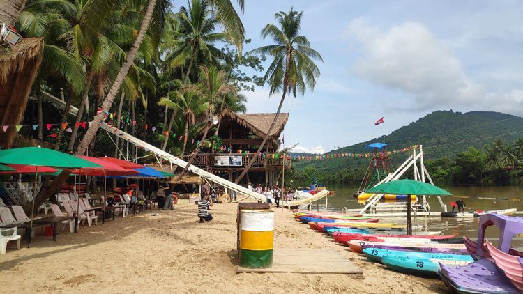 រូបថតប្រចាំសប្តាហ៍៖ រមណីយដ្ឋានដូងទេរ នៅខេត្តកំពត - ក្រសួងព័ត៌មាន