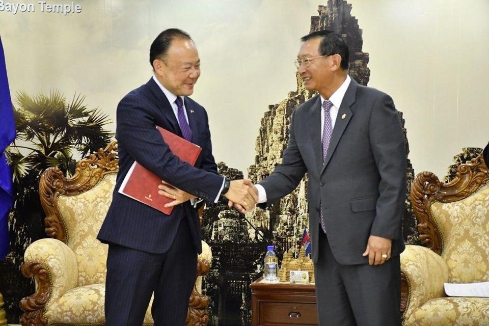 Minister of Industry receives Australian Ambassador to Cambodia